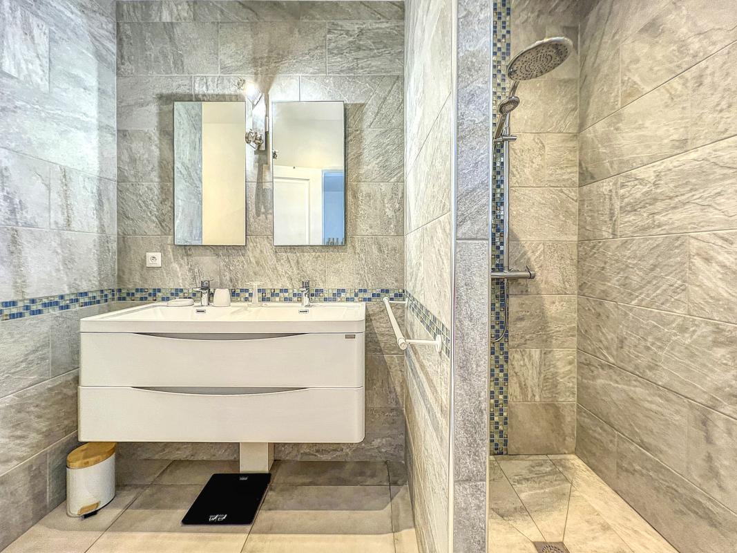 A louer villa 8 personnes Orient Bay Saint Martin-salle de douche-16